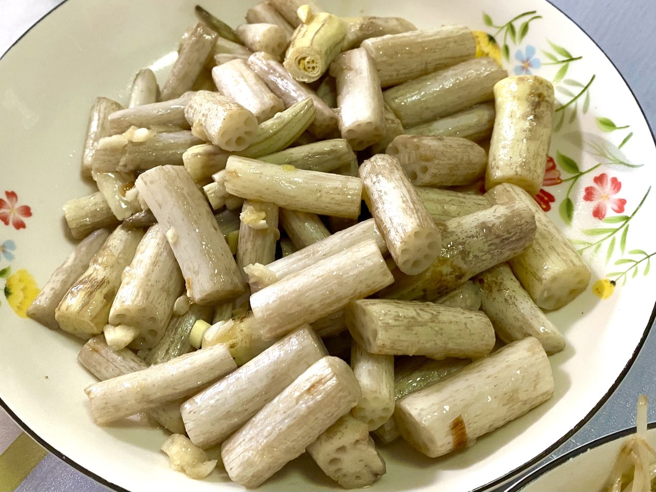 清炒藕带