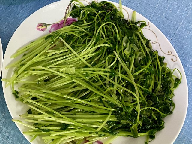清炒豆苗