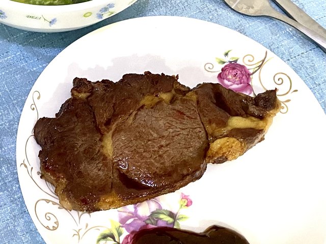 煎牛排
