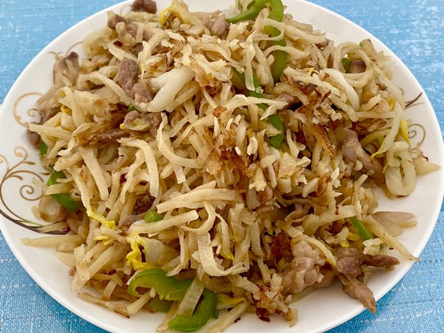 肉丝炒饼