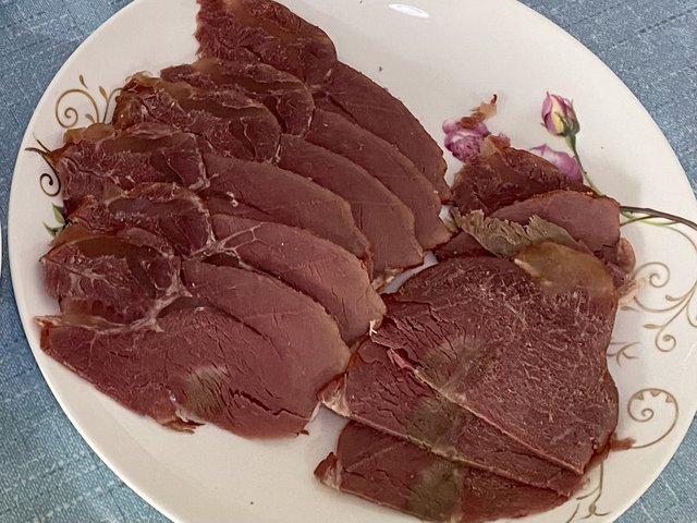 腊牛肉