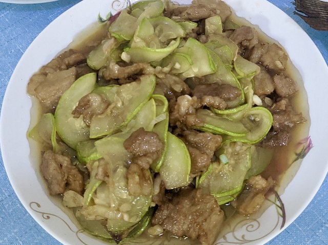西葫芦炒肉片