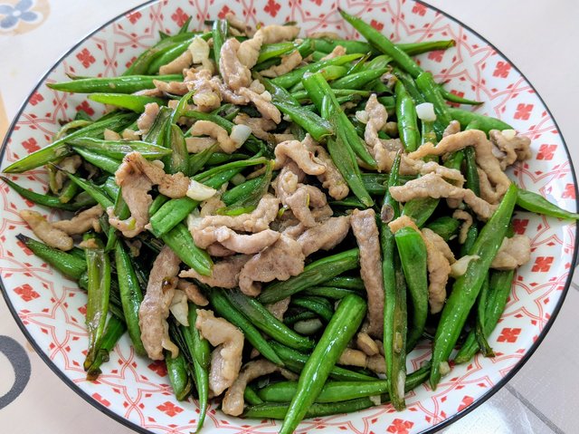 豆角炒肉丝