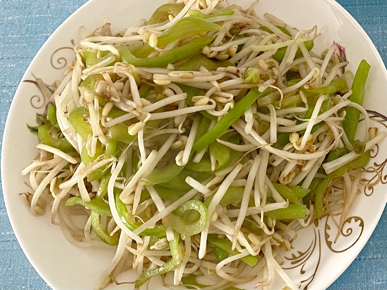 青椒炒豆芽