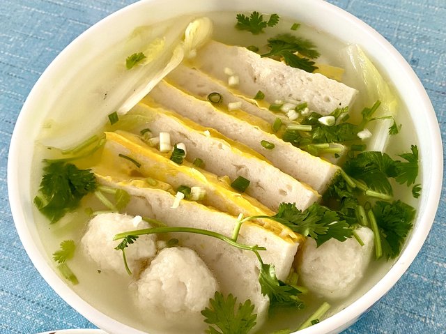 鱼糕鱼丸汤