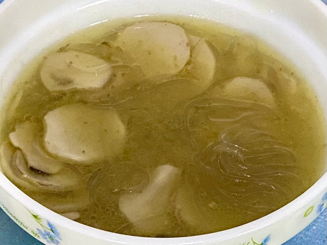 鸡汤粉条杏鲍菇